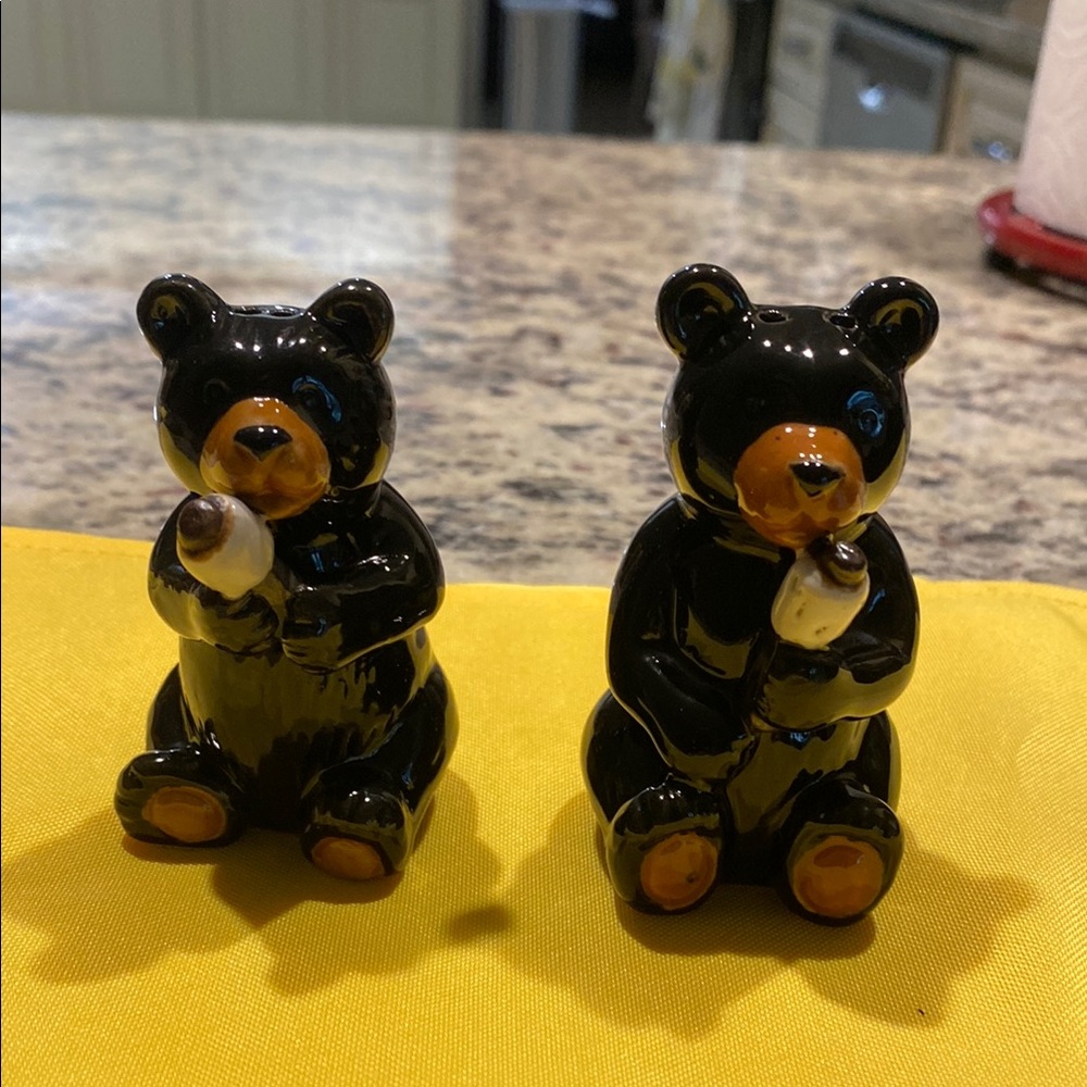 3 pc for $15 Black Bear Salt and Pepper Shakers
Black Bear  Fan Pull Chain